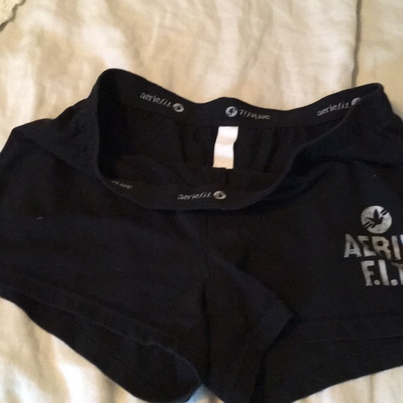 Aerie shorts - Picture 2 of 2